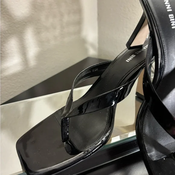 - Black Patent Leather - Picture 2 of 3